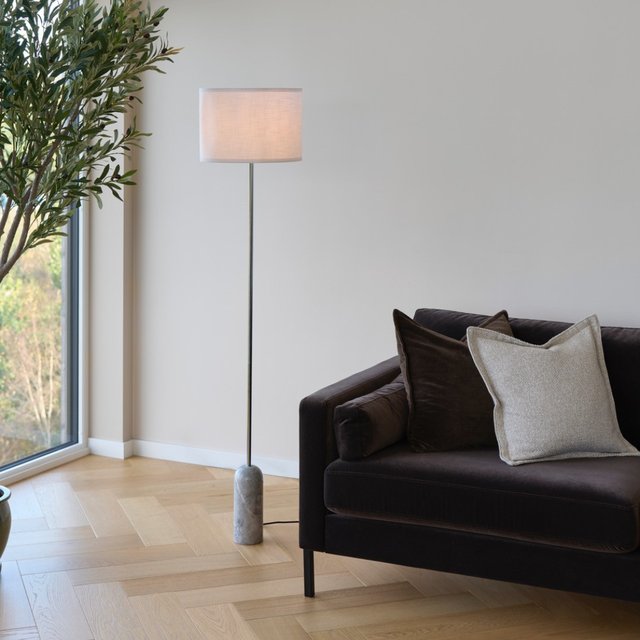 Linea gulvlampe uten skjerm 140cm krom/grå 1