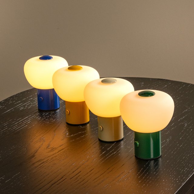 Gustav LED oppladbar bordlampe 9,5cm gul  2