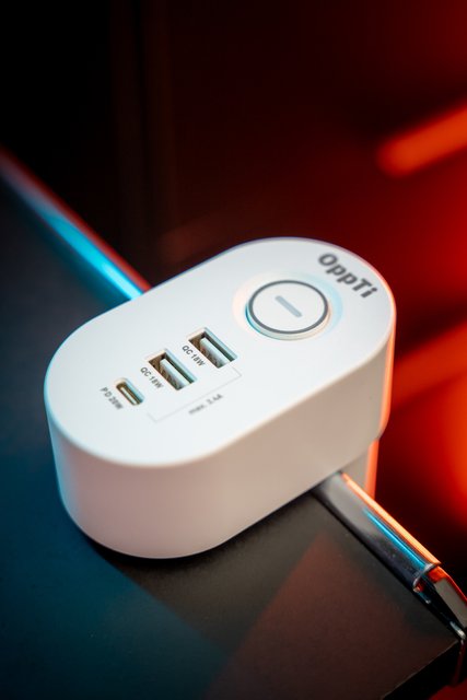 Skjøteledning hengende 3-veis & USB porter hvit 2