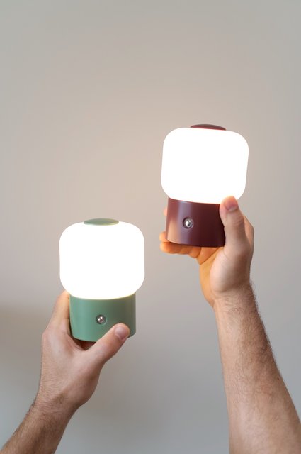 Haven Frost LED oppladbar bordlampe 14cm rød, bilde 5 av 7