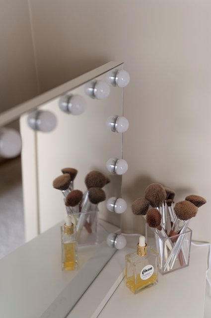 Sminkespeil Edge bordlampe 45cm hvit, bilde 5 av 7