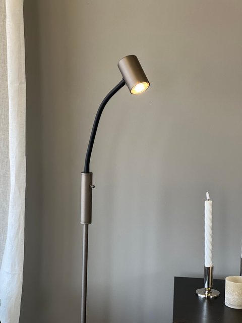 Noor II leselampe gulv 1lys 146cm brun 4