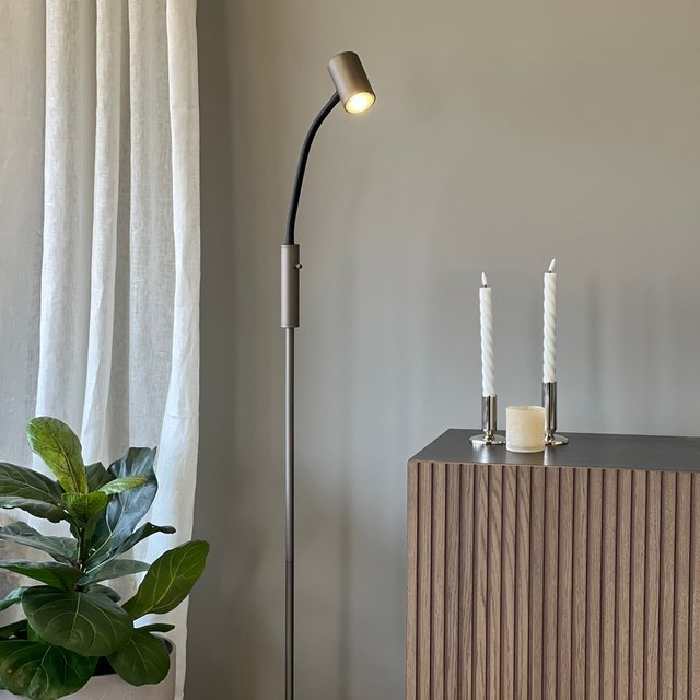Noor II leselampe gulv 1lys 146cm brun 2