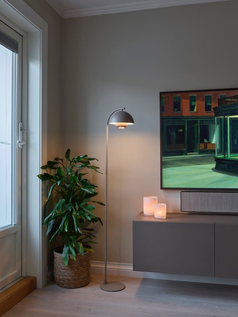 Myla LED oppladbar gulvlampe 145cm beige, bilde 4 av 6