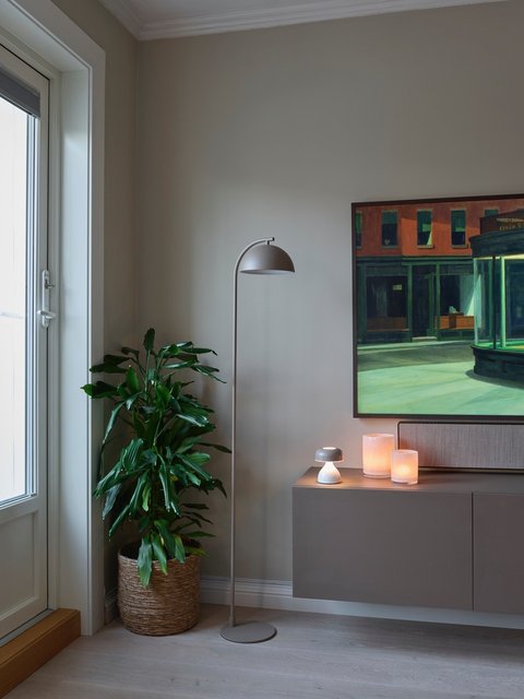 Myla LED oppladbar gulvlampe 145cm beige, bilde 5 av 6