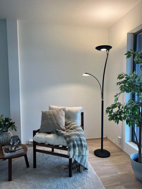 Helios LED uplight 2lys 197cm sort 3