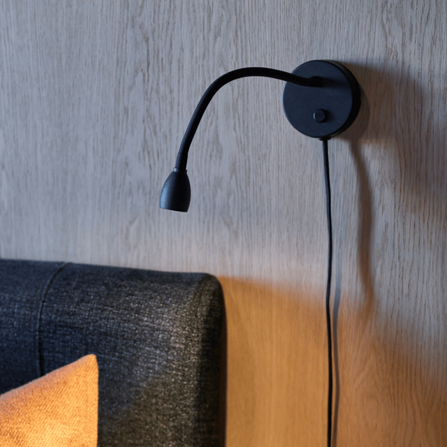 Willy LED leselampe vegg 20cm sort