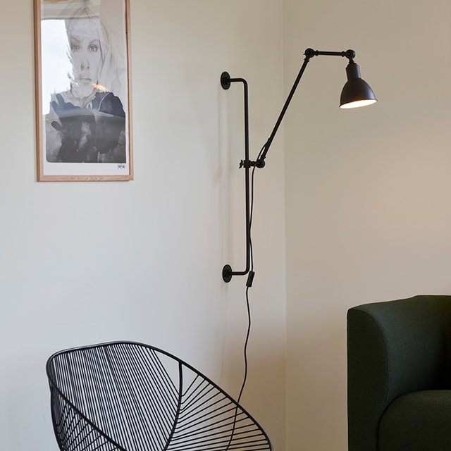 Karlsson vegglampe 82cm sort 1