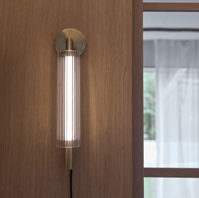 Kosta LED vegglampe 43,5cm messing 3