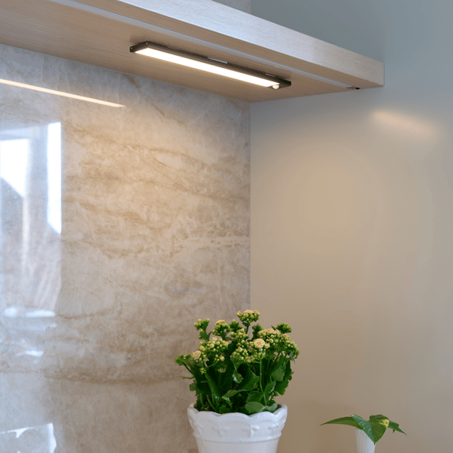 Easy LED oppladbar armatur benkbelysning 40cm sort