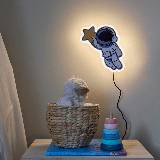 Astronaut LED vegglampe 24cm hvit 1