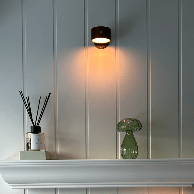 Thea Magnet LED oppladbar vegglampe 7cm brun 2