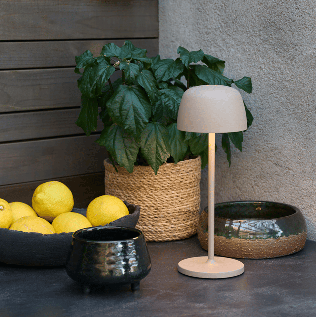 Mars LED oppladbar utelampe bord IP65 28cm beige 2
