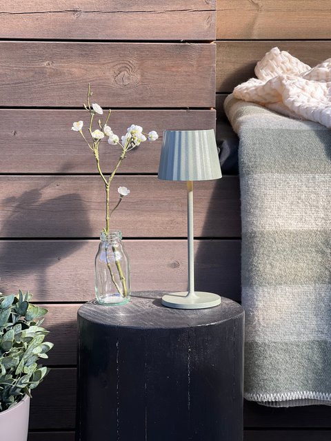 Juli LED oppladbar utelampe bord IP65 29cm grønn 3