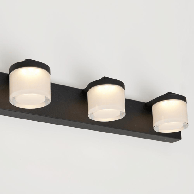 Vilmer LED vegg baderomslampe IP21 48cm sort 1