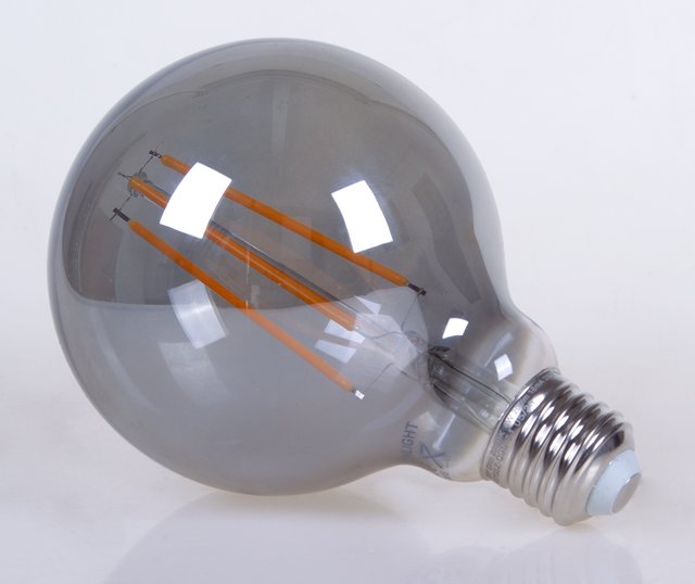 LED E27 globe 8cm dimbar 4W 150lm smoke, bilde 3 av 3