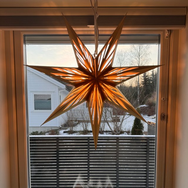 Sparkle adventsstjerne 70cm gull, bilde 2 av 6