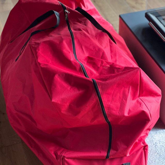 Juletrepose med hjul 120cm rød, bilde 2 av 3